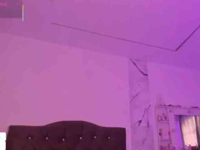Alysson_18 webcam