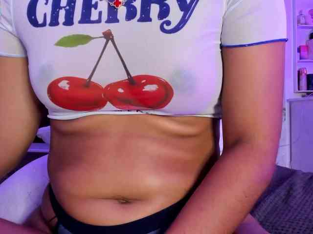 Alysson_18 webcam