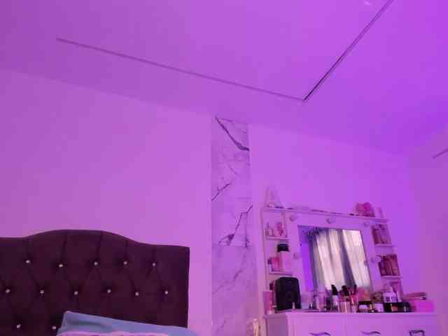 Alysson_18 webcam