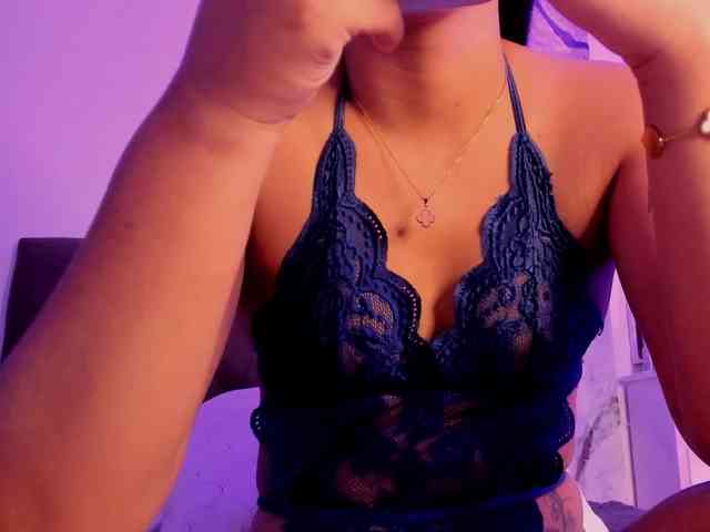 Alysson_18 webcam