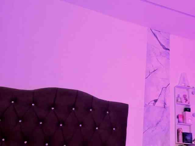 Alysson_18 webcam
