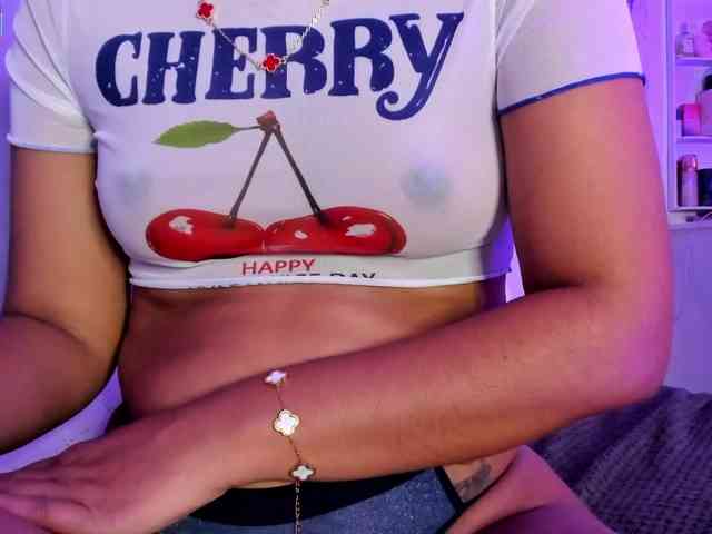 Alysson_18 webcam