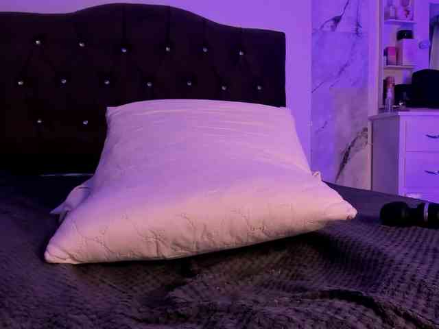 Alysson_18 webcam