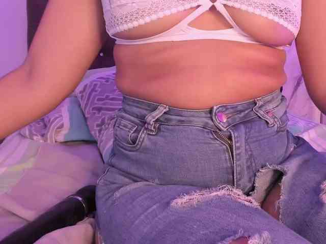 Alysson_18 webcam