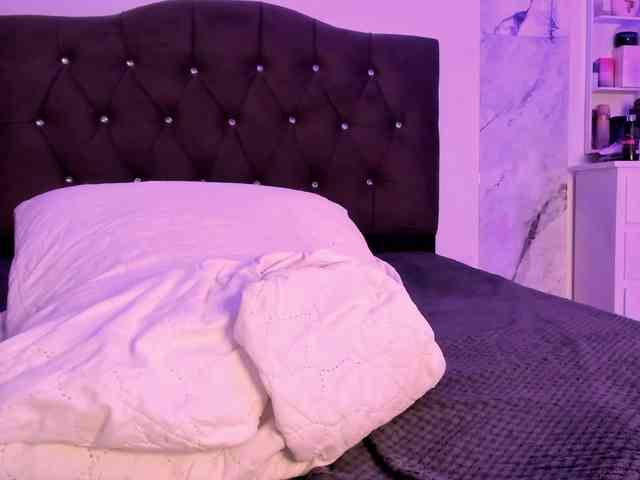 Alysson_18 webcam