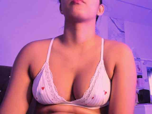 Alysson_18 webcam