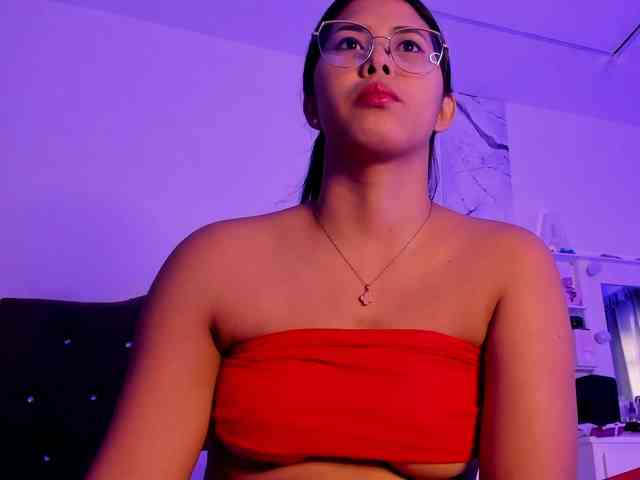 Alysson_18 webcam