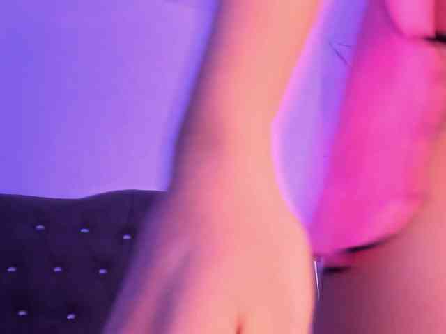 Alysson_18 webcam
