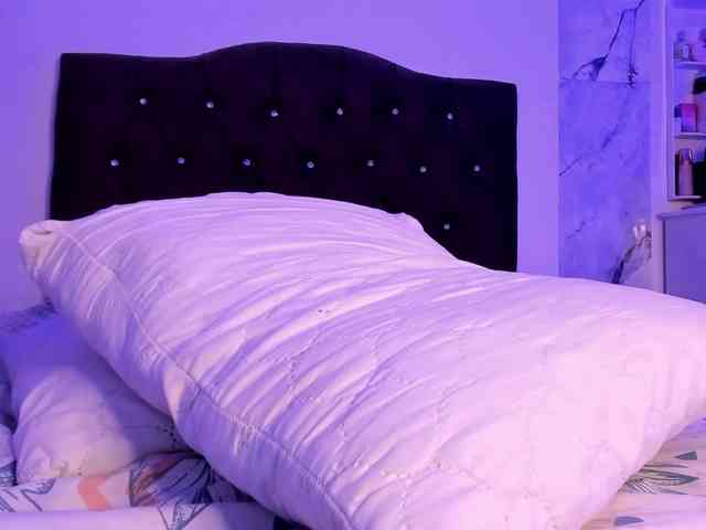 Alysson_18 webcam