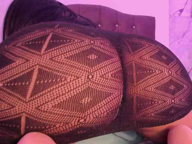 Alysson_18 webcam