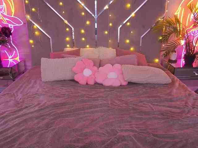 CrystalBarbie webcam