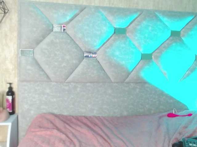 Danielaa-a's BongaCams show and profile