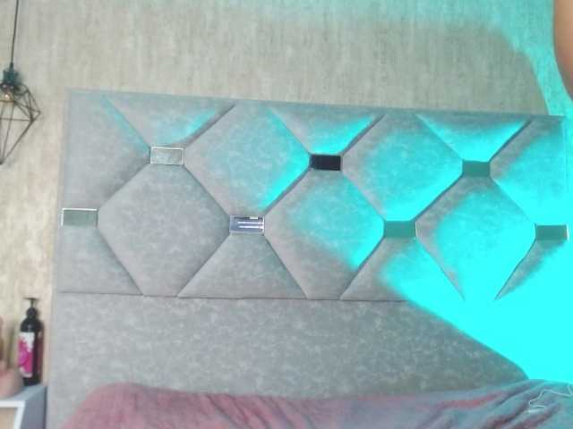 Danielaa-a's BongaCams show and profile