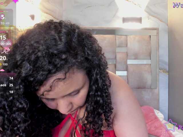 Danielaa-a live cam on BongaCams