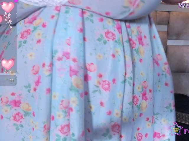 Danielaa-a live webcam show