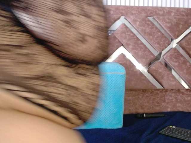 Danielaa-a live webcam show