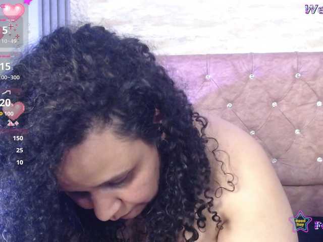 Danielaa-a live webcam show