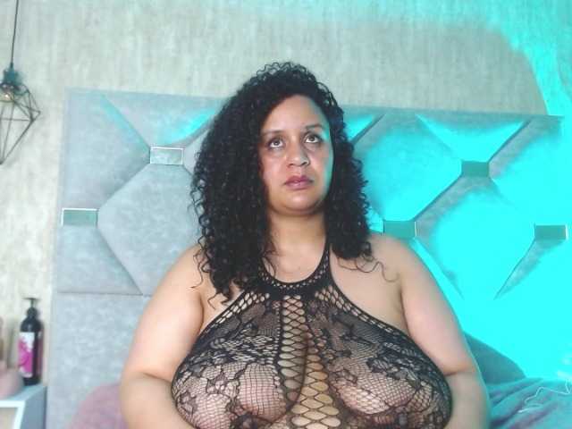 Danielaa-a's BongaCams show and profile