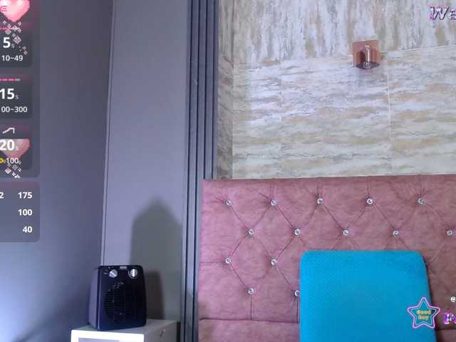 Danielaa-a live cam on BongaCams