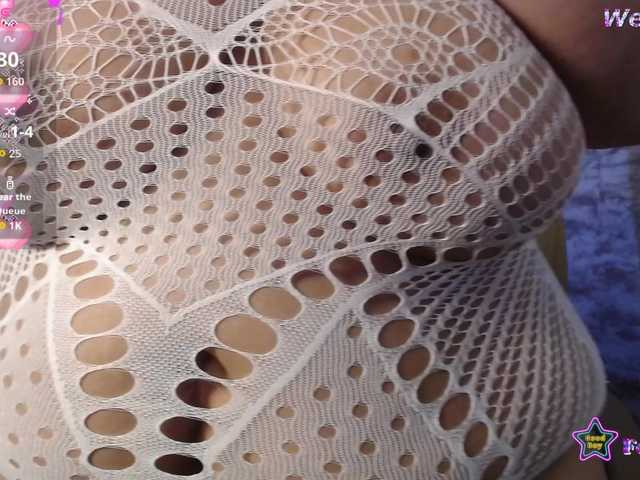 Danielaa-a live cam on BongaCams