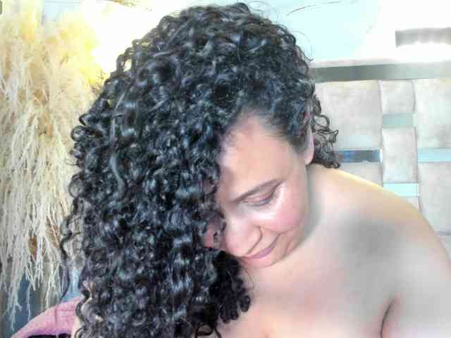Modelo: Danielaa-a