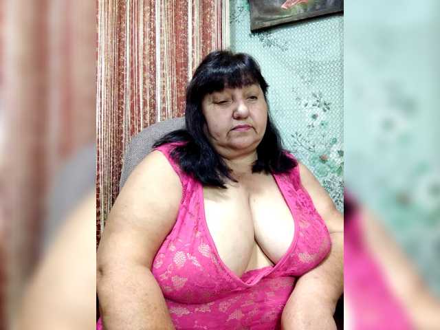 Nezsbudka, en directo ahora en BongaCams