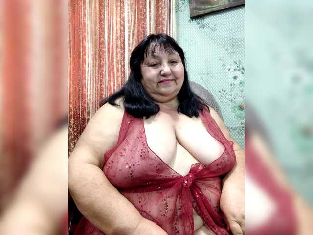 Nezsbudka live cam on BongaCams
