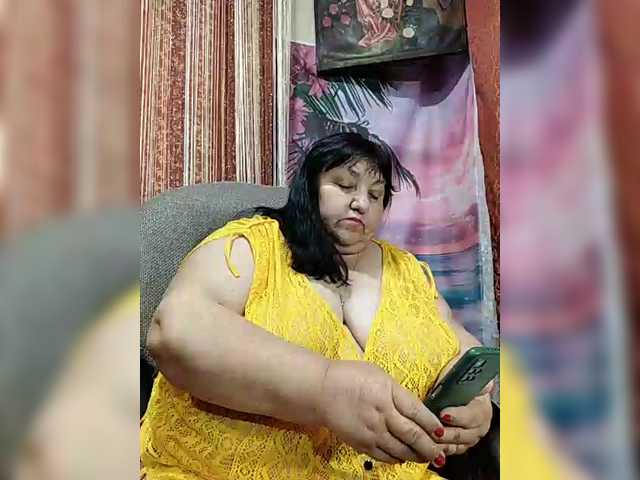 Nezsbudka's BongaCams show and profile