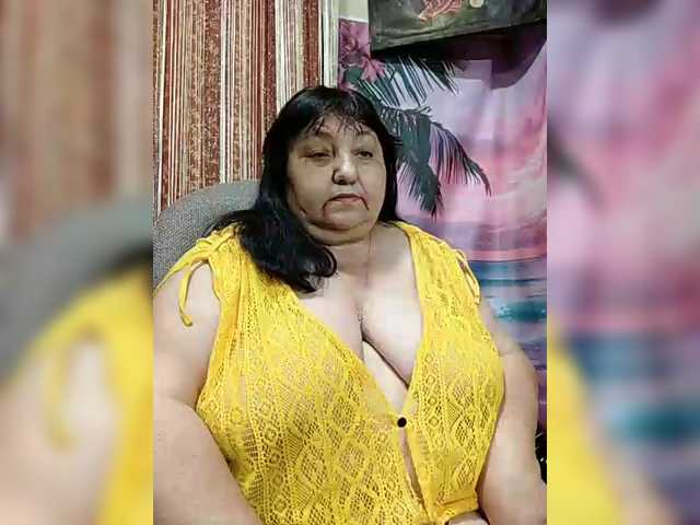 Nezsbudka's BongaCams show and profile