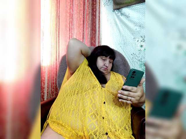 Nezsbudka live cam on BongaCams