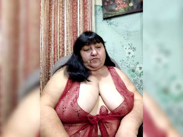 Nezsbudka live cam on BongaCams