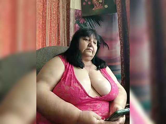 Nezsbudka's BongaCams show and profile