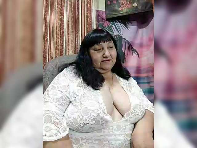 Nezsbudka's BongaCams show and profile