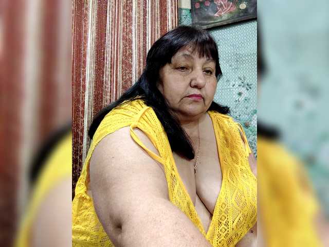 Nezsbudka Live Cam on BongaCams