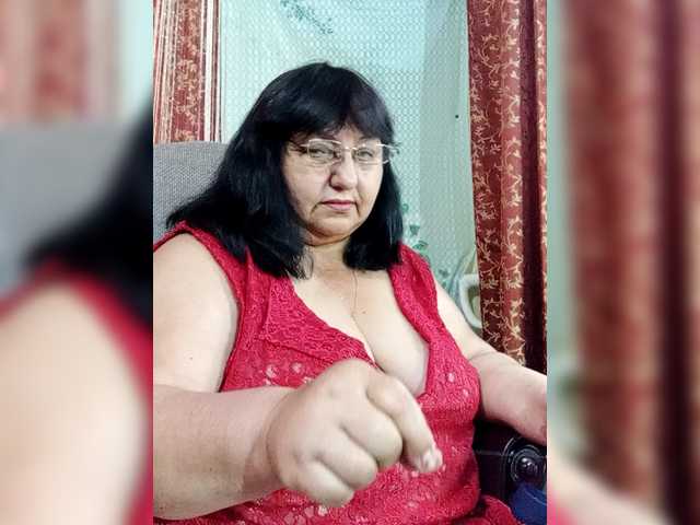 Nezsbudka live cam on BongaCams