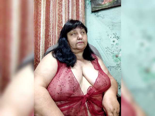 Nezsbudka live cam on BongaCams
