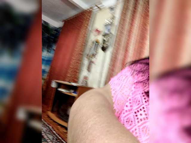 Nezsbudka live cam on BongaCams