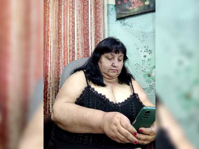 Nezsbudka live cam on BongaCams