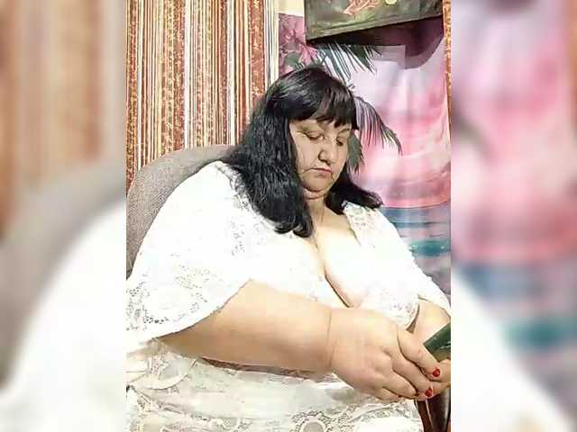 Nezsbudka's BongaCams show and profile