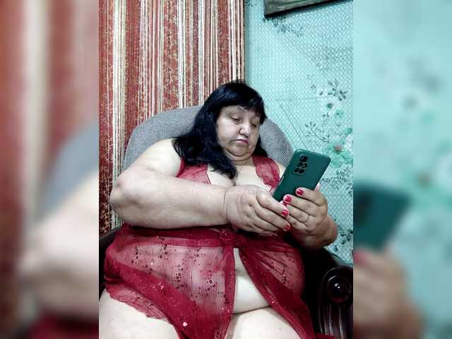 Nezsbudka live cam on BongaCams