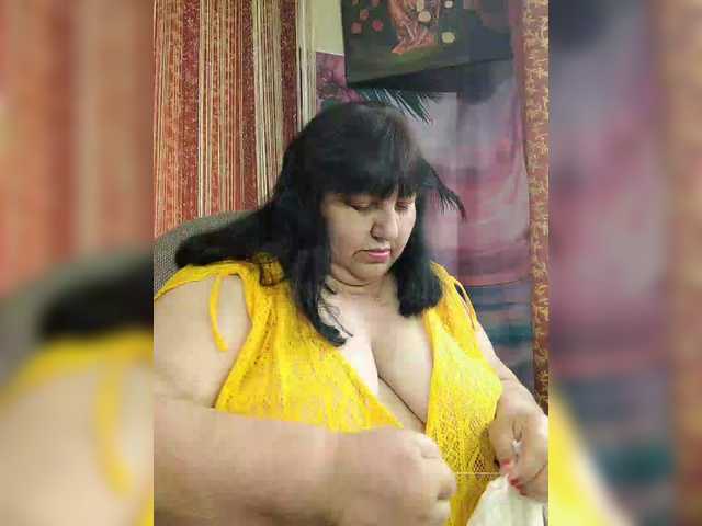 Nezsbudka's BongaCams show and profile