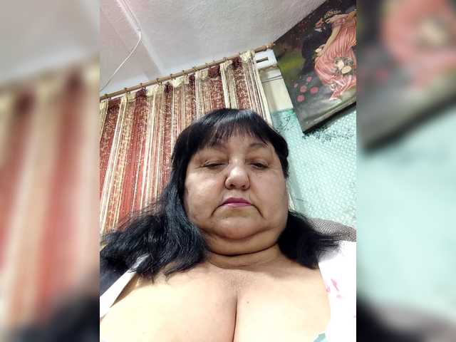 Nezsbudka live cam on BongaCams