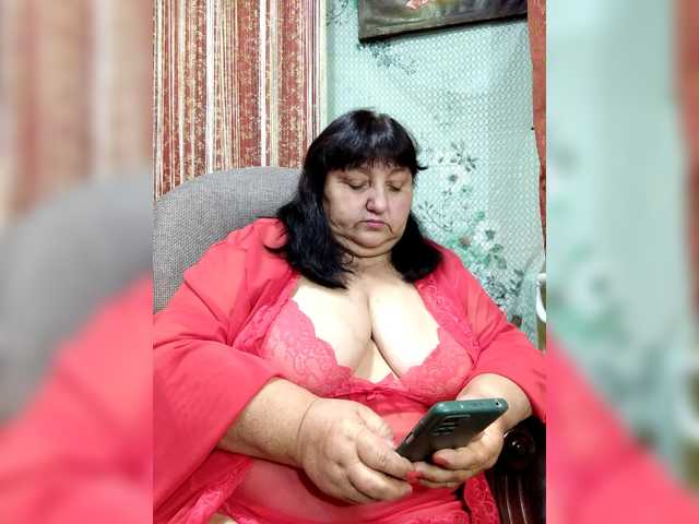 Nezsbudka live cam on BongaCams