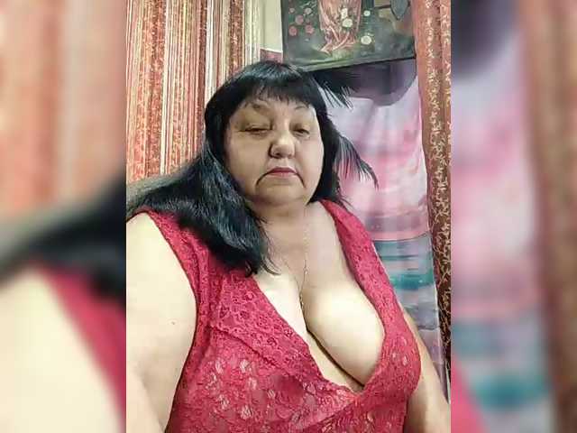 Nezsbudka's BongaCams show and profile