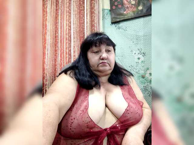 Nezsbudka live cam on BongaCams