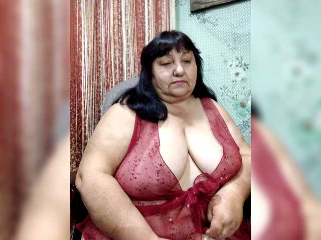 Nezsbudka live cam on BongaCams