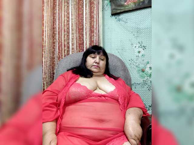 Nezsbudka live cam on BongaCams