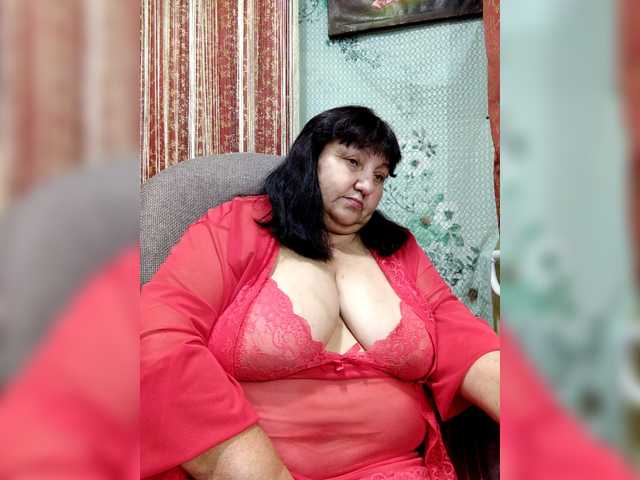 Nezsbudka live cam on BongaCams