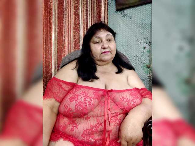 Nezsbudka live cam on BongaCams
