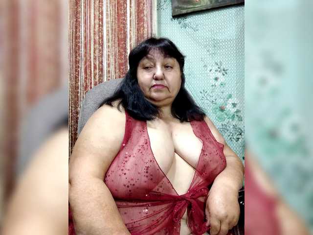 Nezsbudka live cam on BongaCams